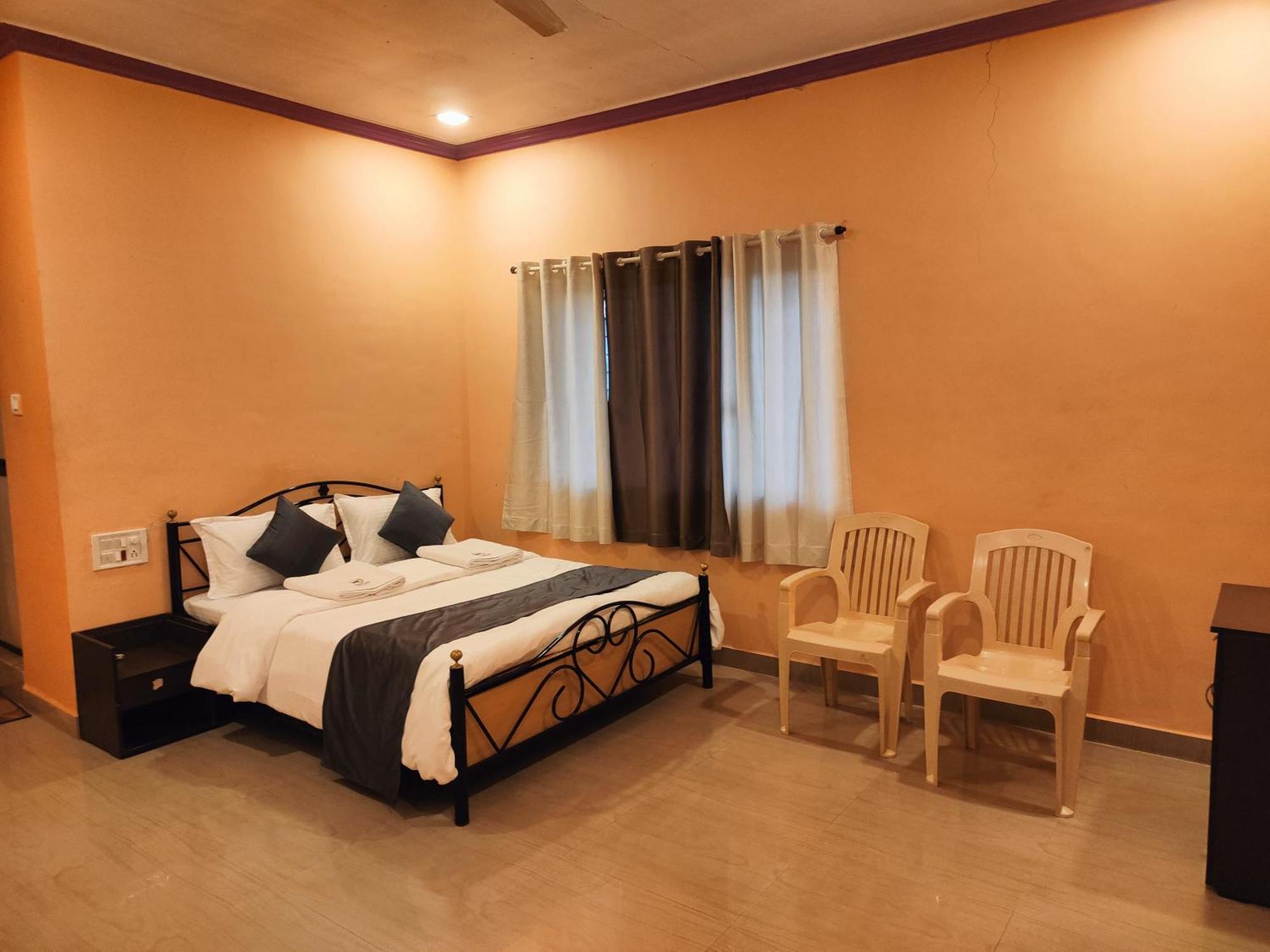 Monkeycap Tourist Hostel Panchgani Exterior photo