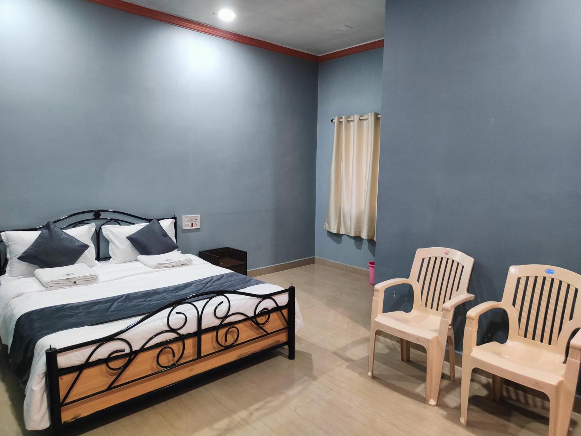 Monkeycap Tourist Hostel Panchgani Exterior photo